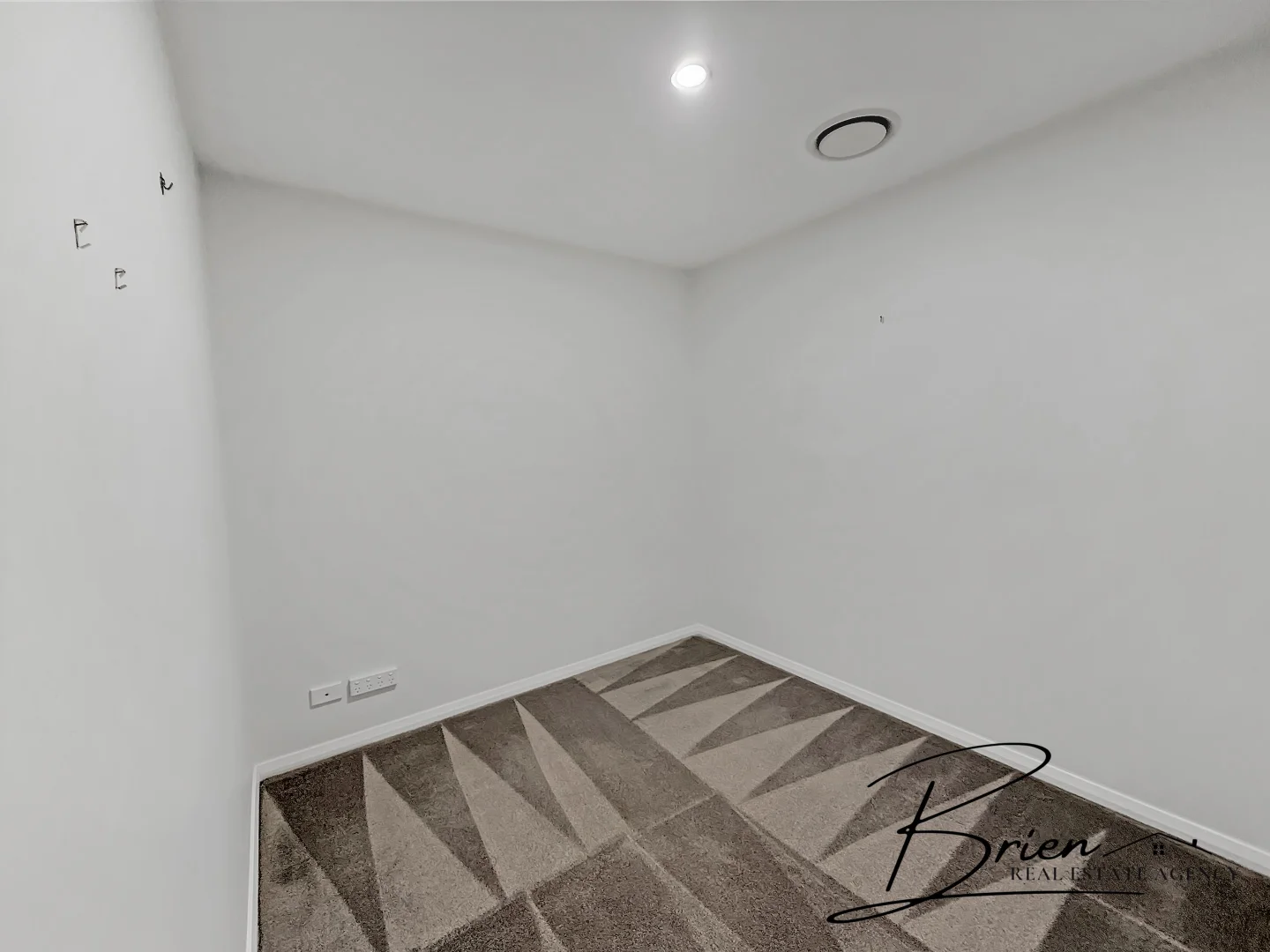 Additional image 15 of 10 Dalbeattie Crescent, Dubbo NSW 2830