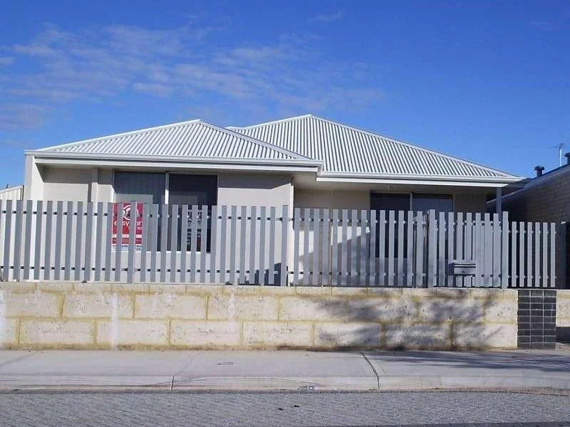 24 Carlindie Parkway, Golden Bay WA 6174