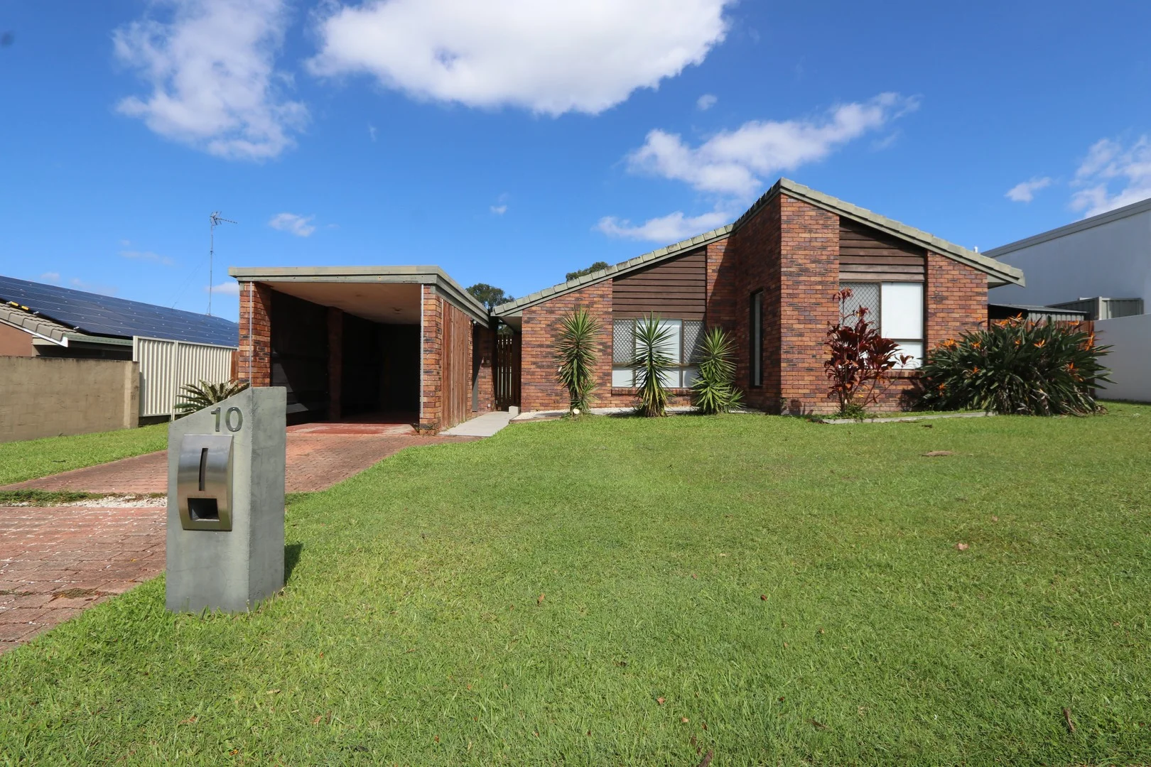 10 Wardoo Street, Ashmore QLD 4214