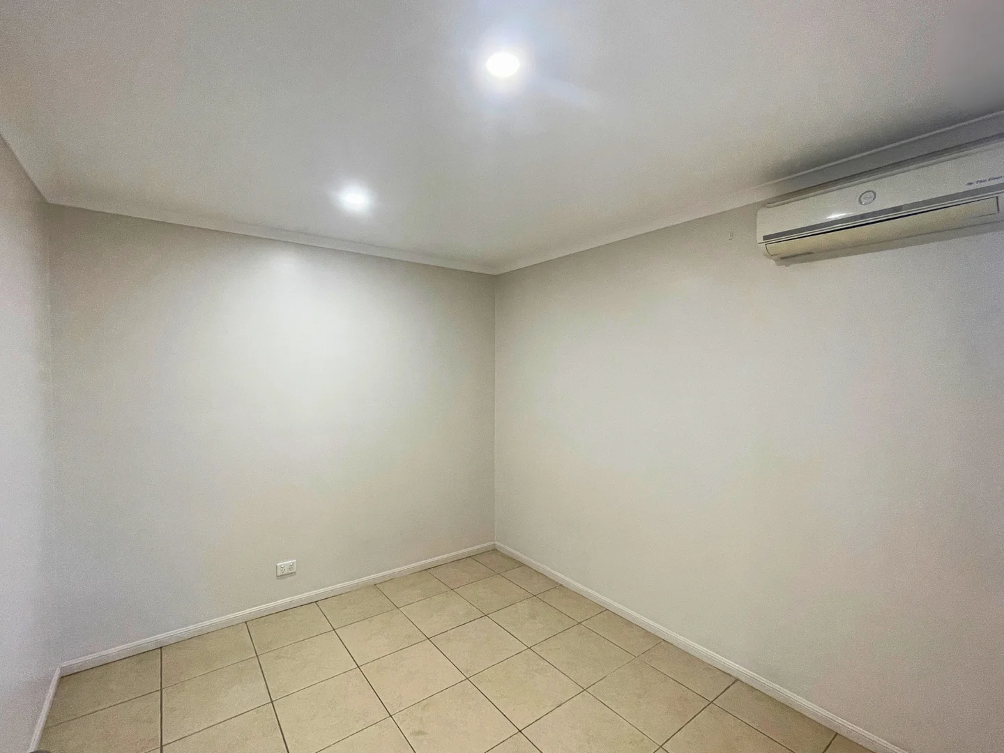 Additional image 2 of 2/46 Shannon Drive, Moranbah QLD 4744