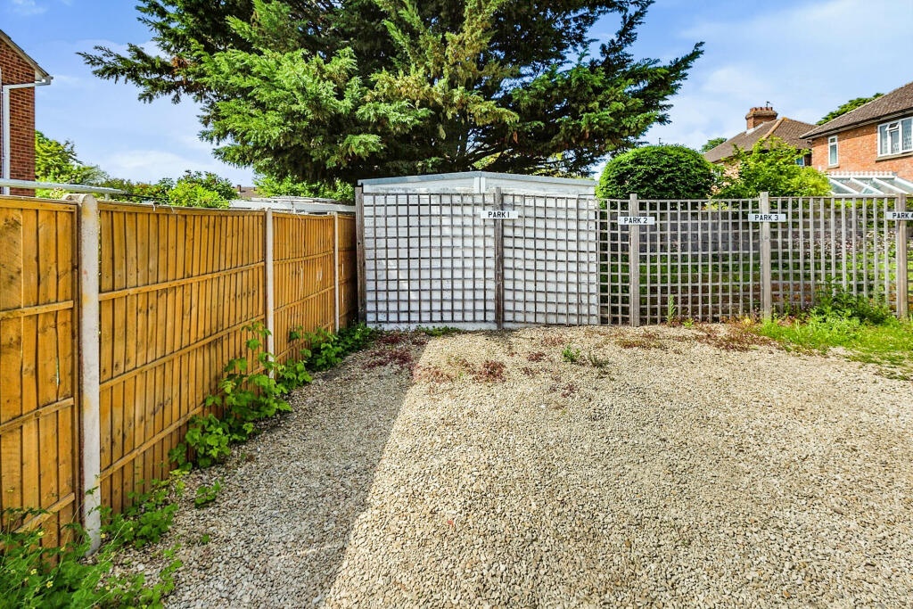 Additional image 8 of 2 Bed Flat, Wootton Road, OX14, N1 7GU
