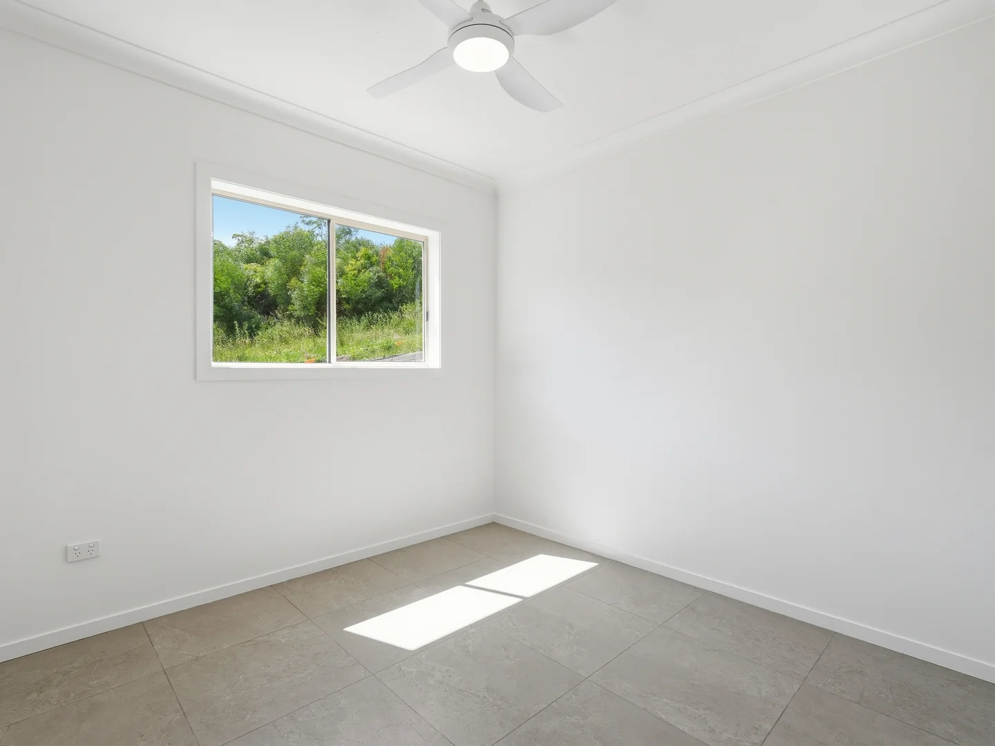 Additional image 3 of 599a Pacific Highway, Korora NSW 2450