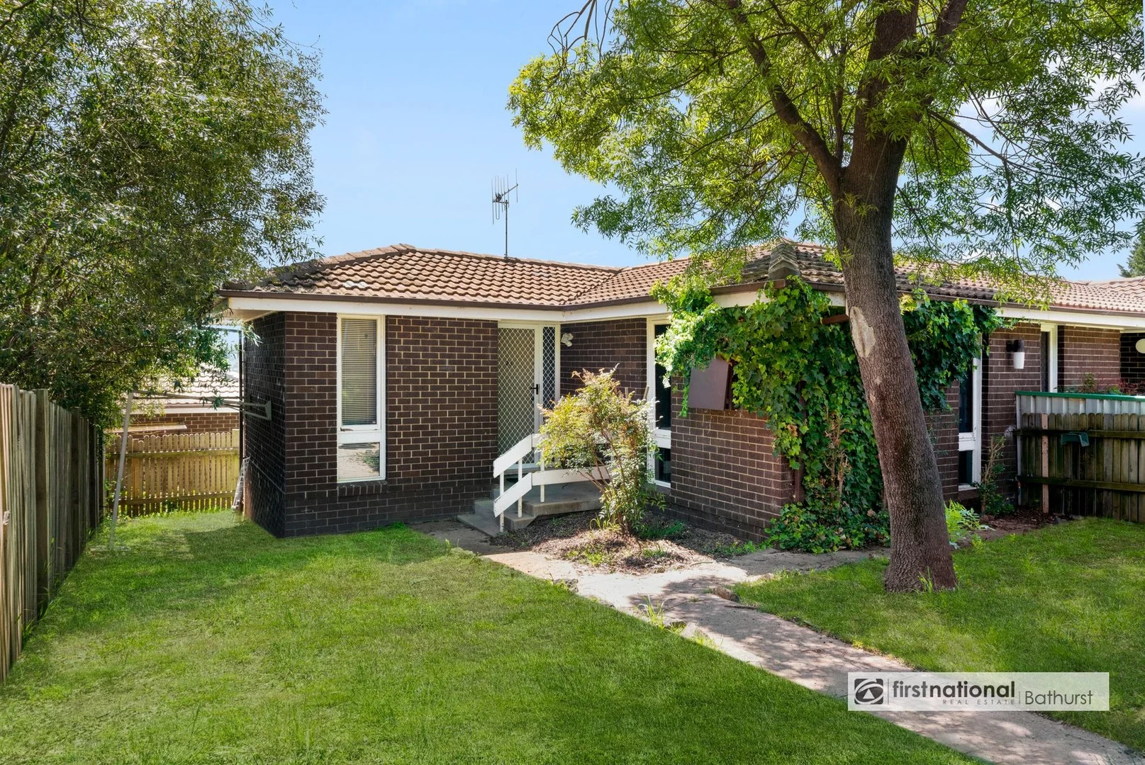 25 Ribbon Gum Place, Windradyne NSW 2795