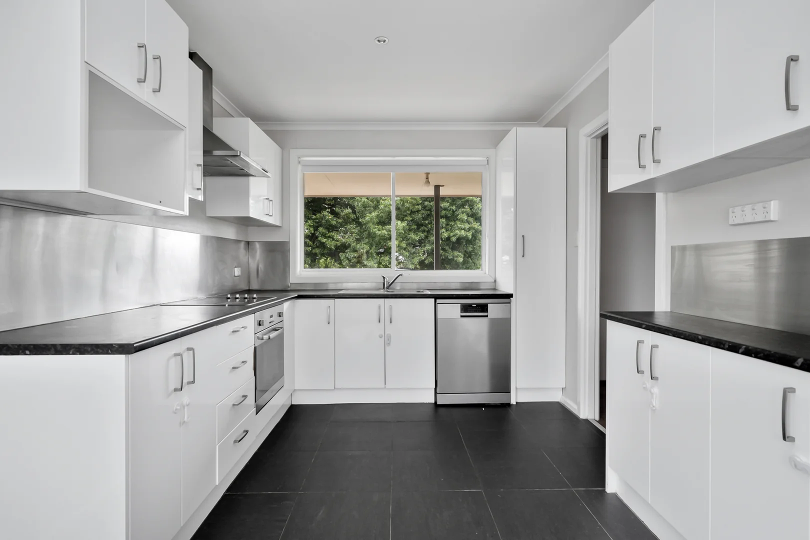Additional image 3 of 11 Leonard Court, Pakenham VIC 3810