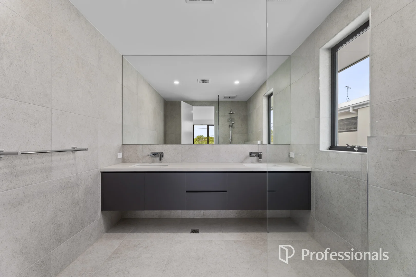 Additional image 10 of 39b Parkmore Road, Bentleigh East VIC 3165