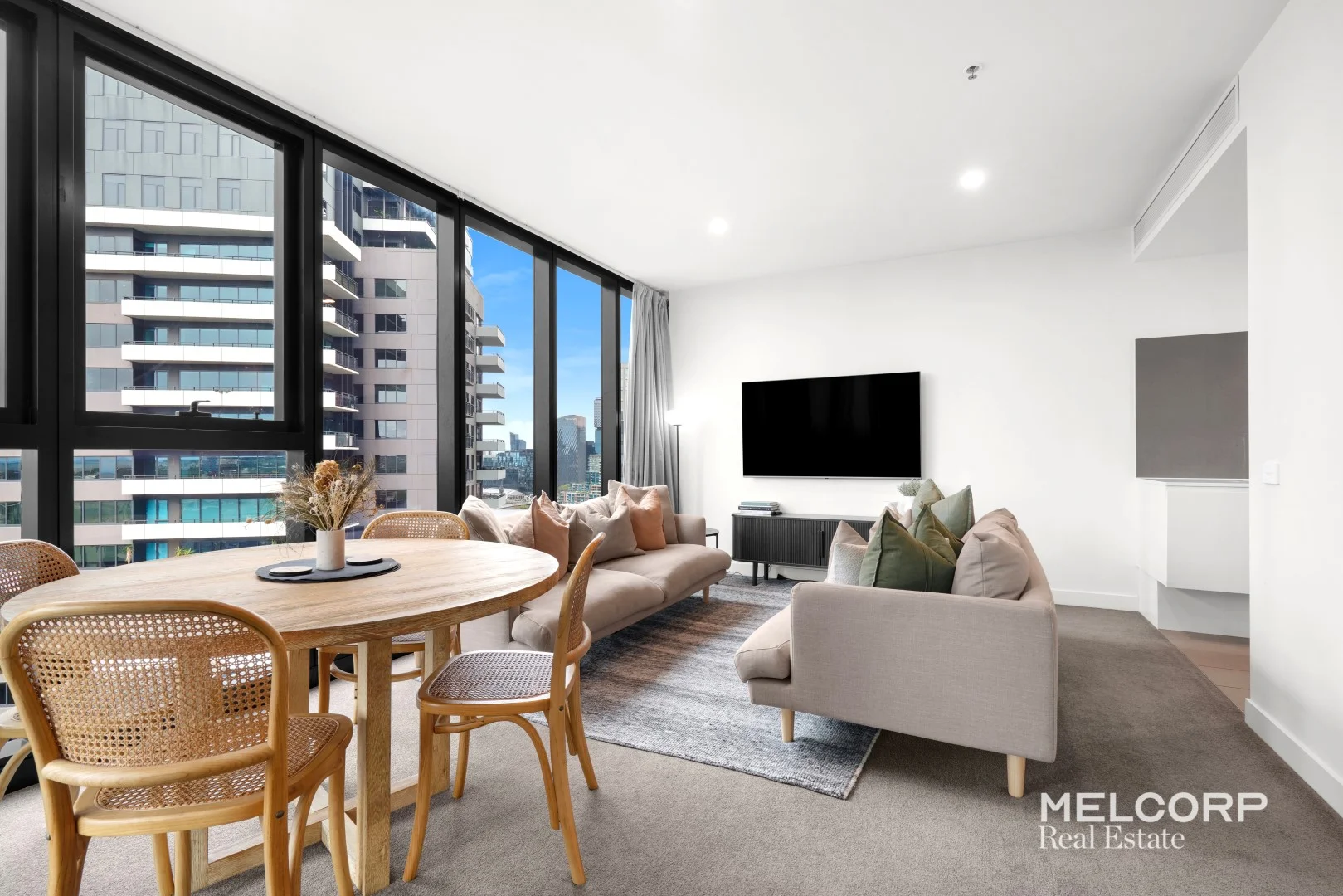 1703/105 Clarendon Street, Southbank VIC 3006
