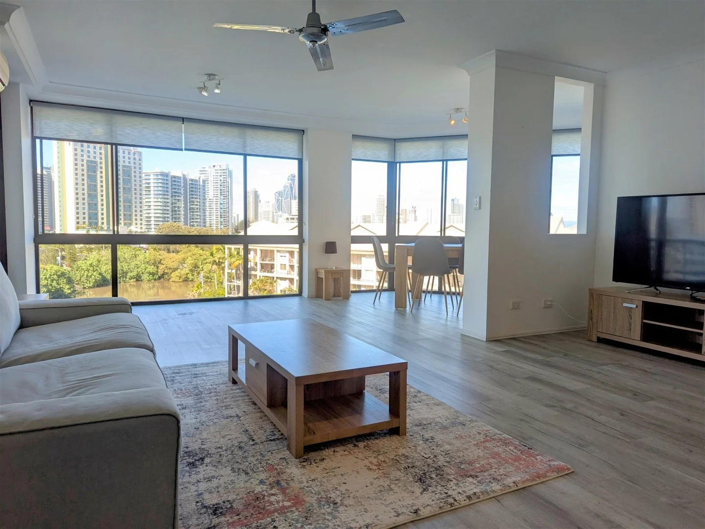 70 Remembrance Dve, Surfers Paradise QLD 4217
