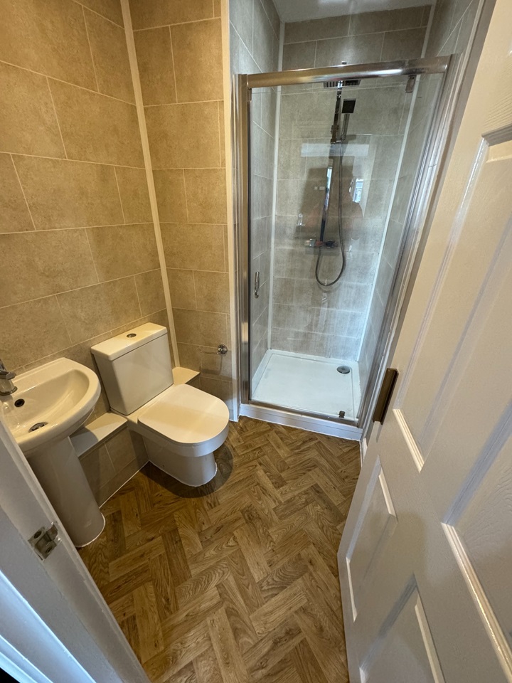 Studio Flat, Woodseats, S8, N1 7GU photo 3