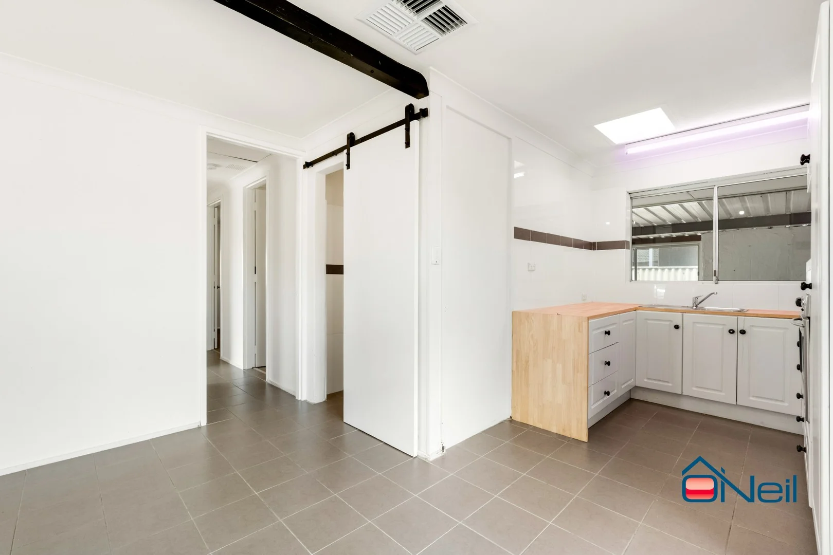 1 Peel Court, Armadale WA 6112