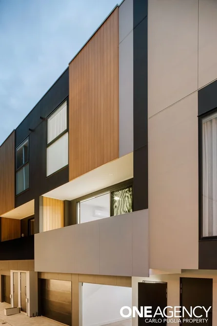 2/62 Albert Street, Footscray VIC 3011