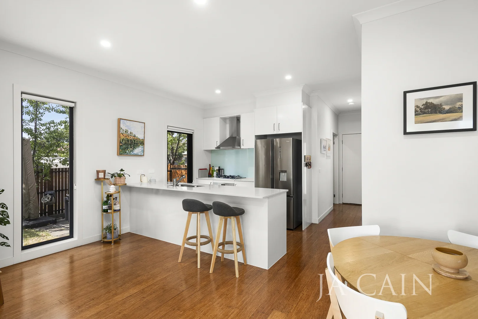 Additional image 2 of 136A Highbury Road, Burwood VIC 3125