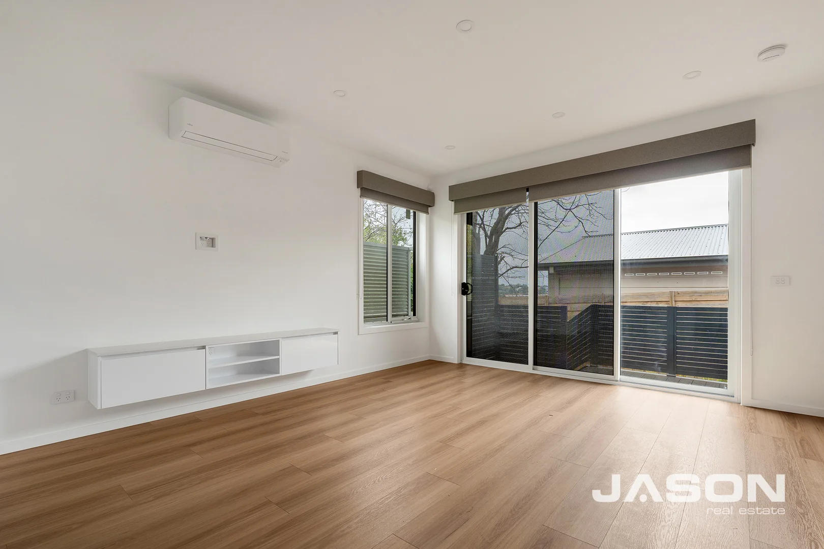 1/12 Esmale Street, Strathmore VIC 3041
