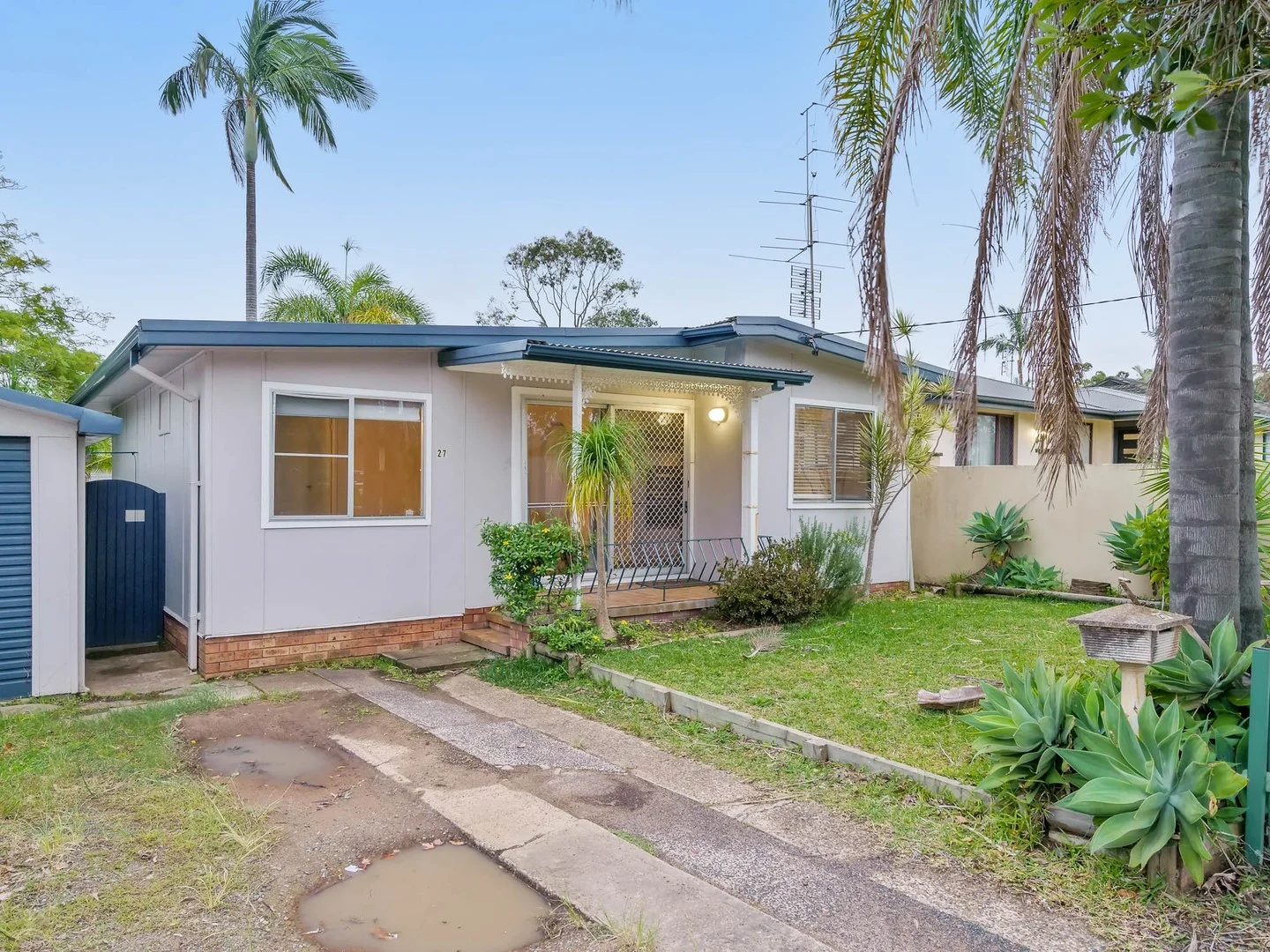 27 Inderan Avenue, Lake Haven NSW 2263