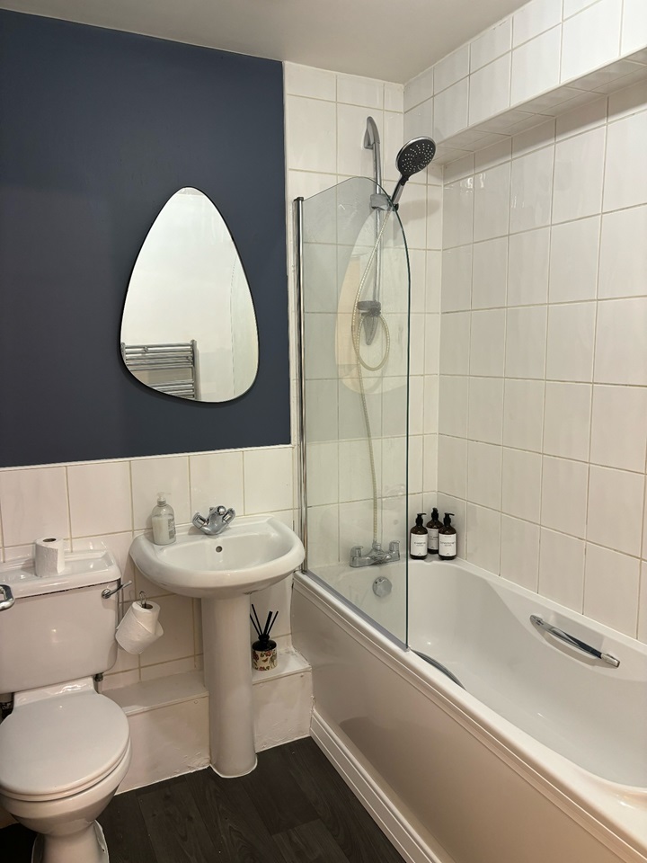 Additional image 14 of 2 Bed Flat, Parkgate, NG1, N1 7GU