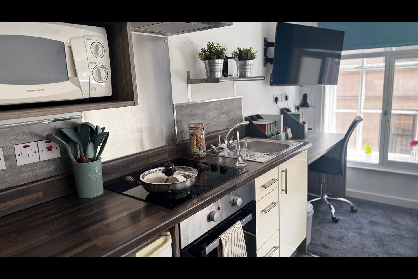 Studio Flat, Minerva House, NG1, N1 7GU photo 3