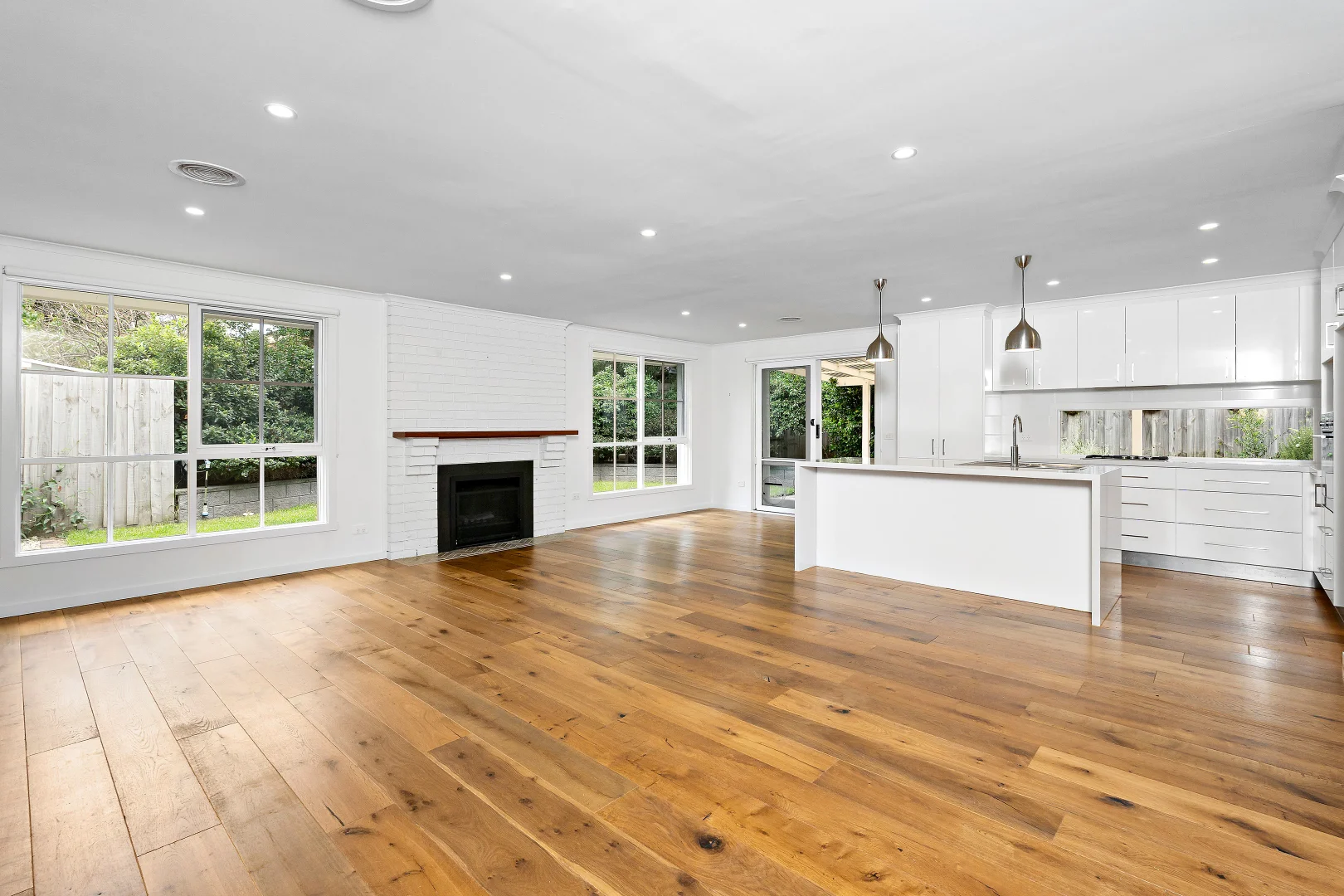 Additional image 2 of 21 Ti-Tree Grove, Mornington VIC 3931