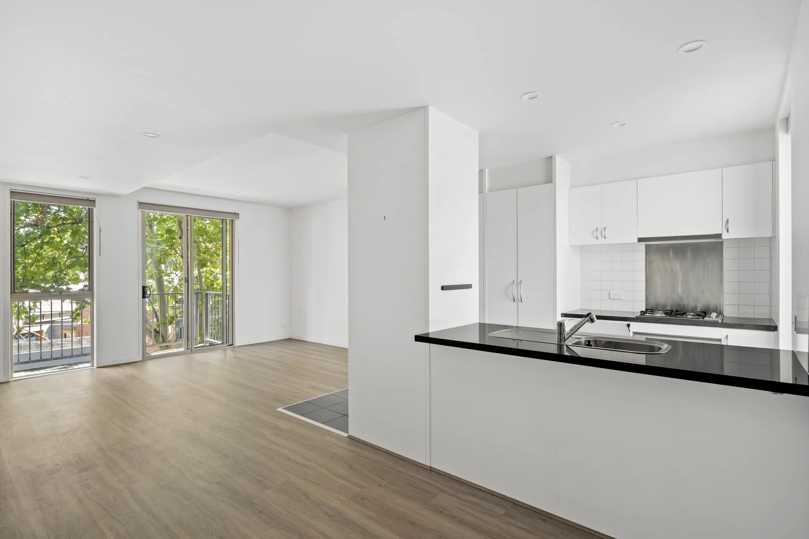 Additional image 2 of 2/80 Trenerry Crescent, Abbotsford VIC 3067
