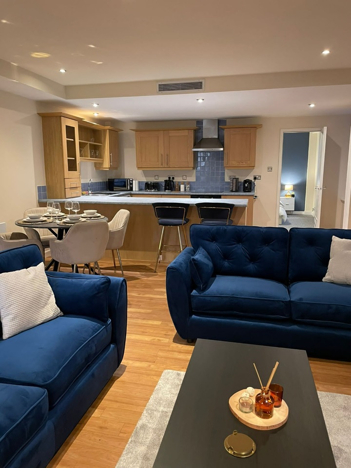 2 Bed Flat, Parkgate, NG1, N1 7GU photo 2