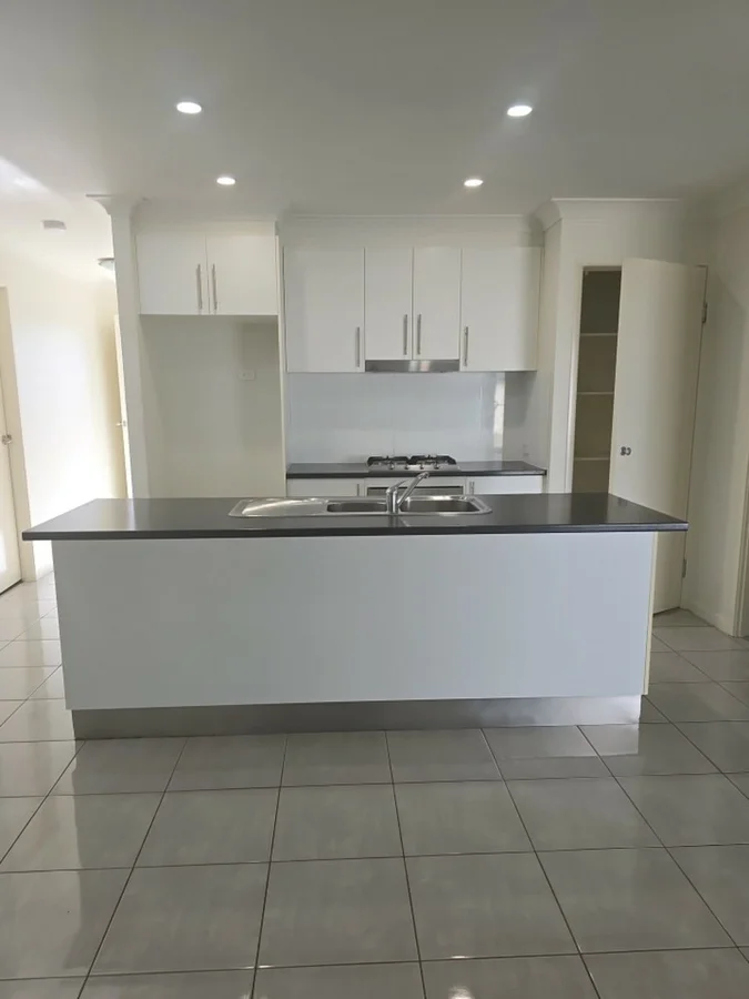 Additional image 3 of 34 Berghofer Drive, Oakey QLD 4401