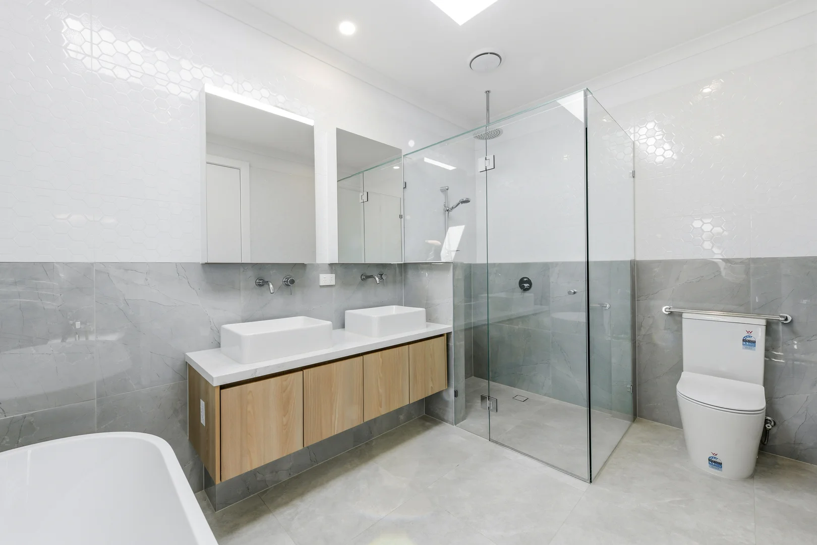 Additional image 6 of 2&3/103 Capital Avenue, Glen Waverley VIC 3150