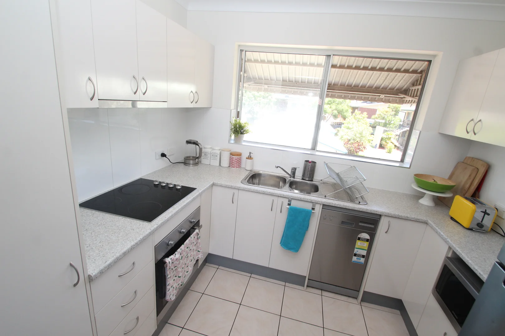 6/15 Oliver Street, Nundah QLD 4012 photo 4