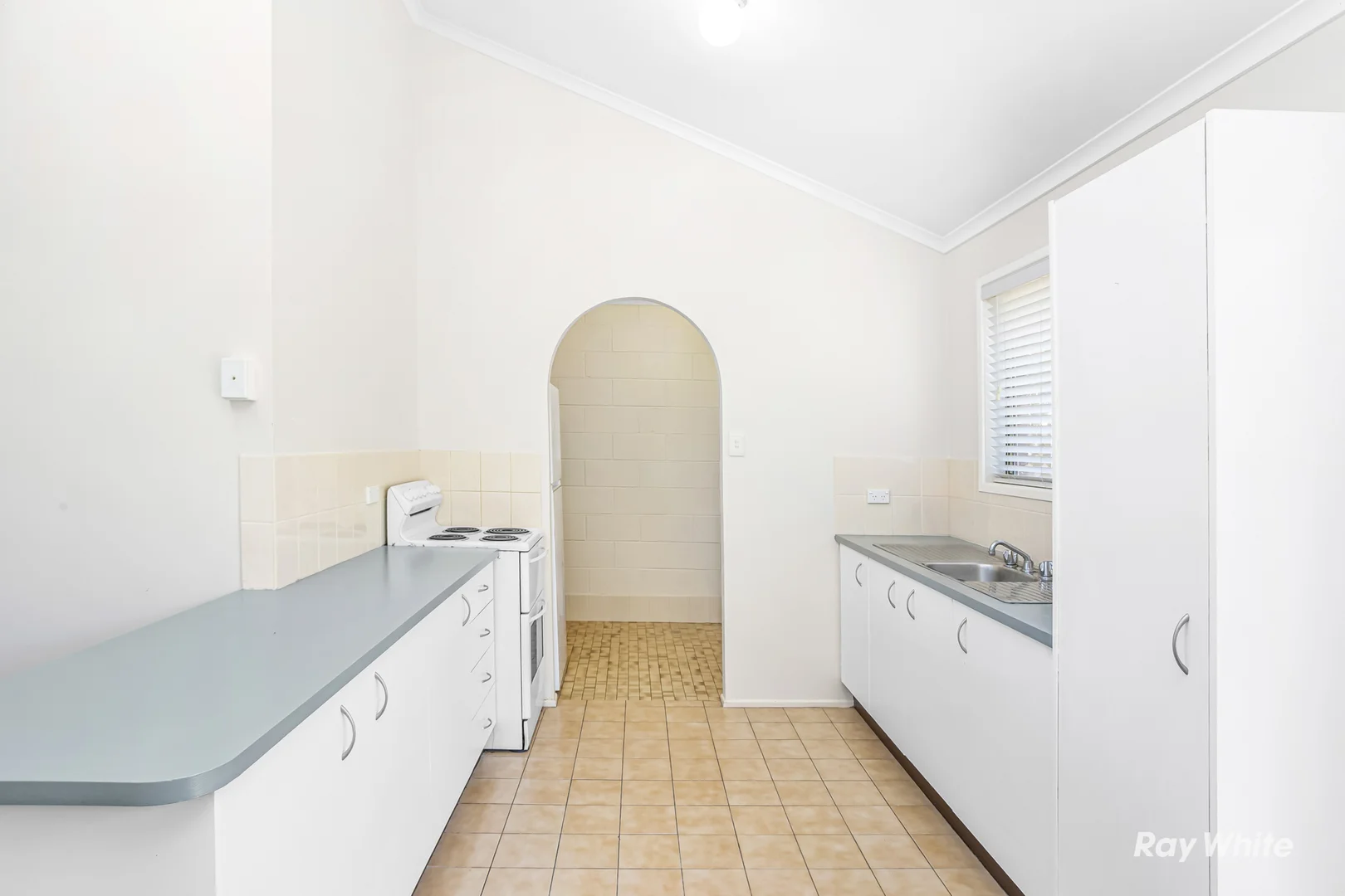 Additional image 2 of 24/10-14 Elma Street, Cooee Bay QLD 4703