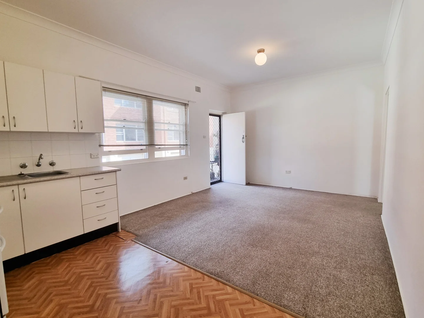 2/2 Searl Road, Cronulla NSW 2230 photo 2