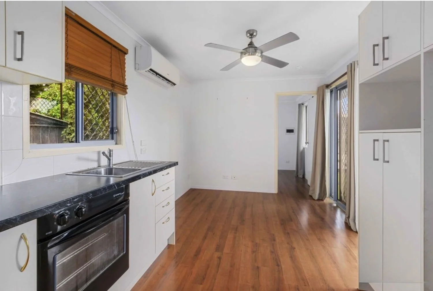Additional image 12 of 45 BROADWATER ROAD, Mount Gravatt East QLD 4122
