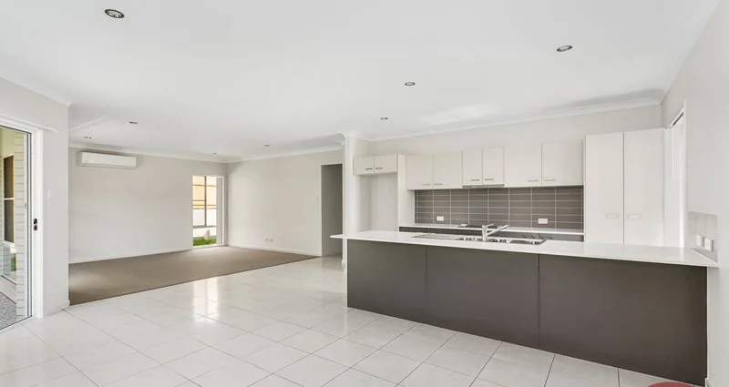 Additional image 2 of 41 Essington Mews, Leichhardt QLD 4305
