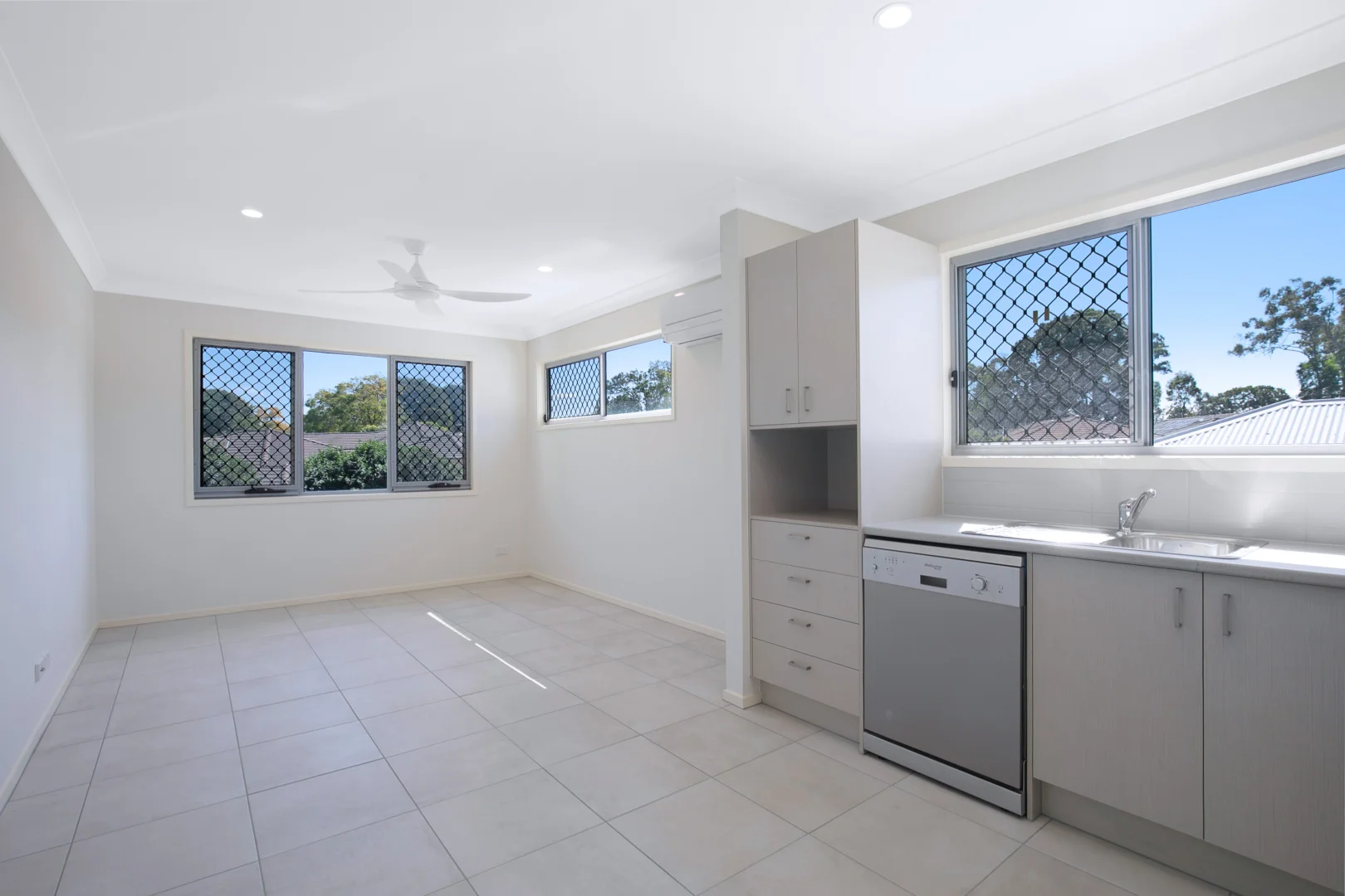 Additional image 12 of 2/10 Toby Close, Kallangur QLD 4503