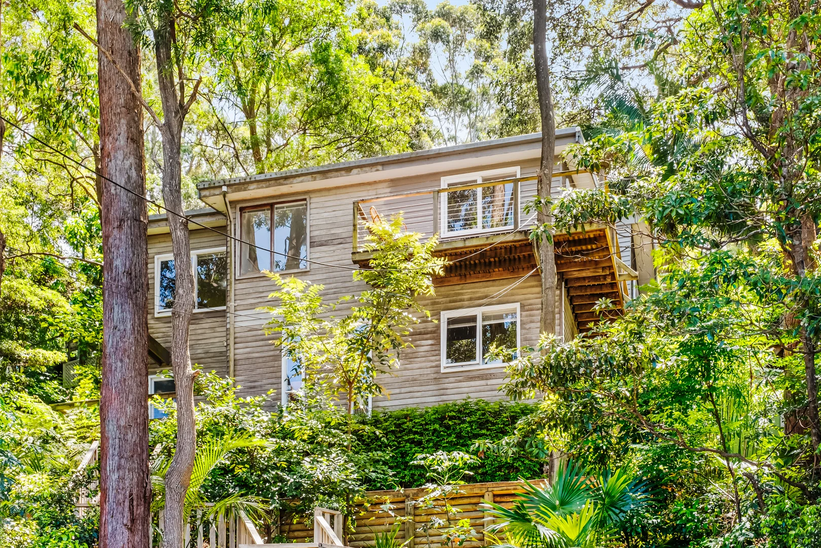 Additional image 2 of 31 Kanangra Drive, Thirroul NSW 2515