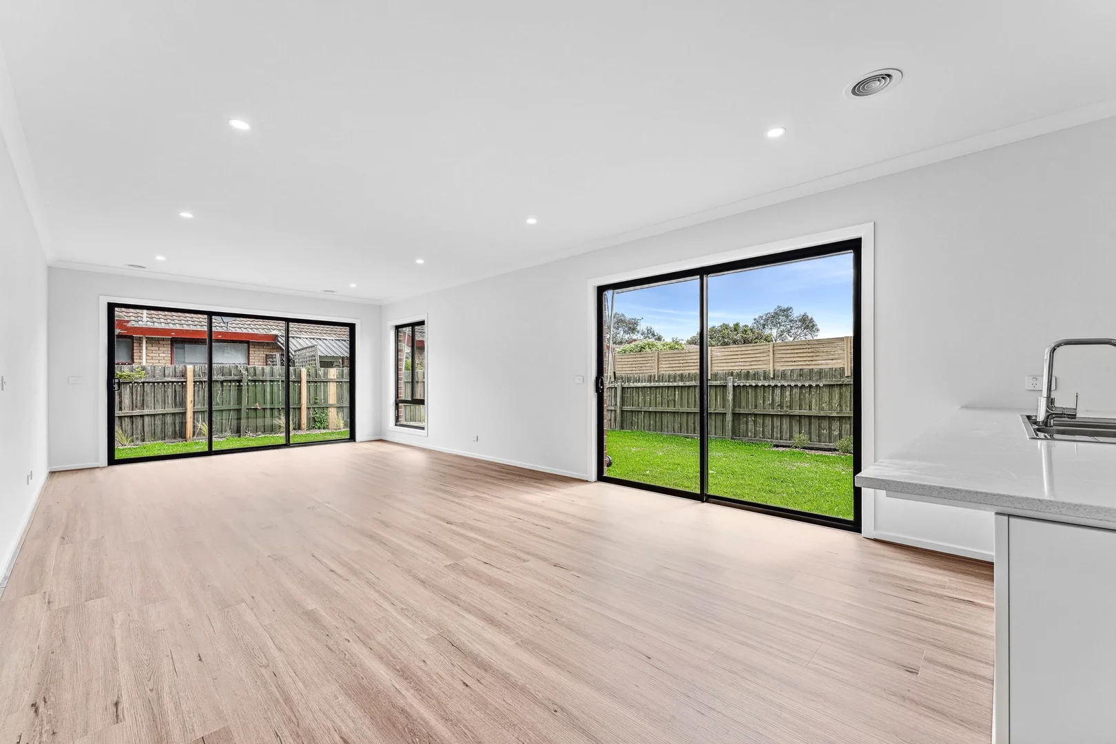 Additional image 3 of 9B Malcolm Street, Oak Park VIC 3046
