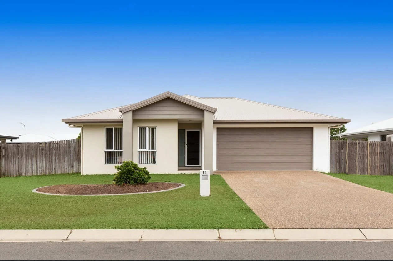 11 Bookara Gum Crescent, Mount Low QLD 4818