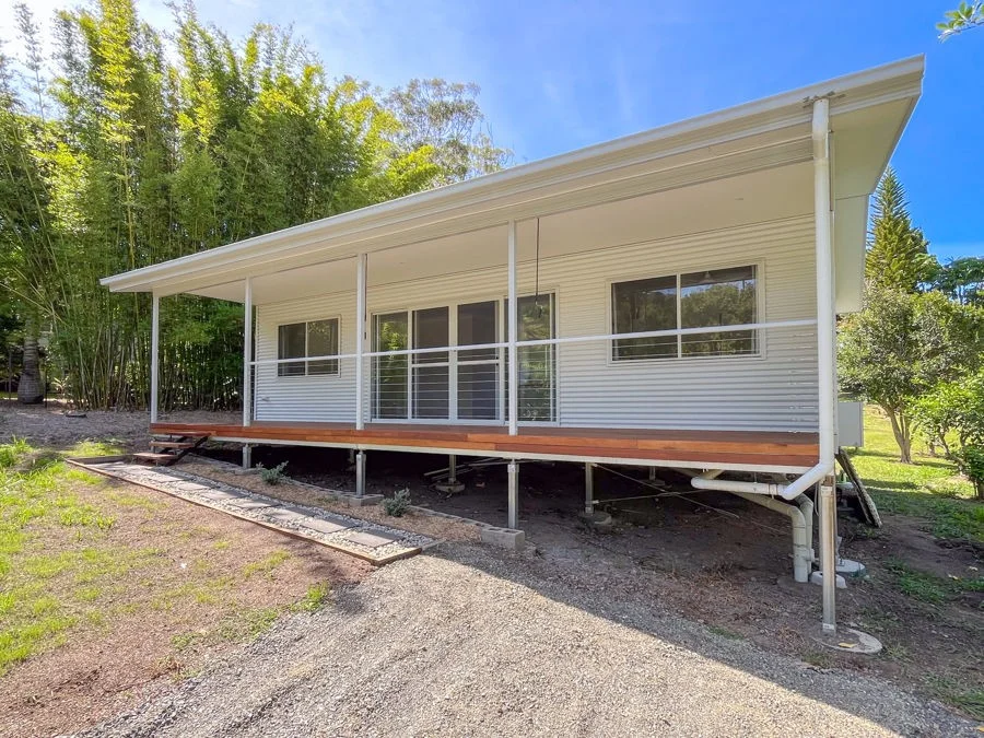 4a Azure Avenue, Emerald Beach NSW 2456