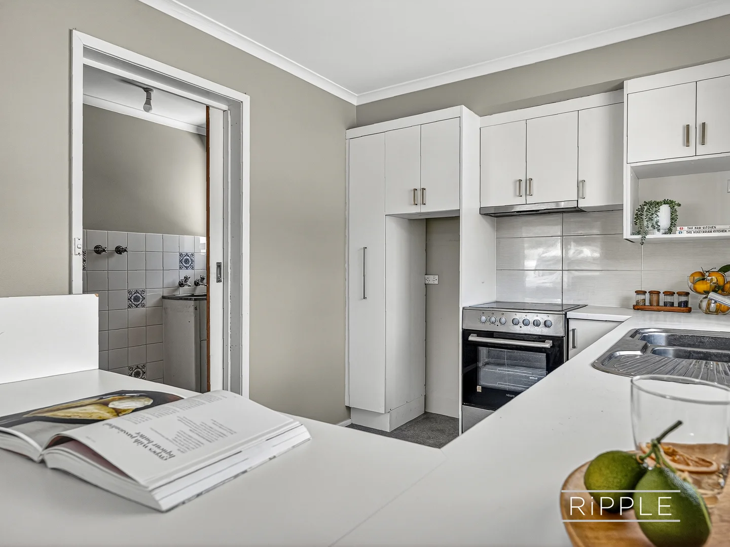 Additional image 9 of 2/8 Paringa Road, Glenorchy TAS 7010