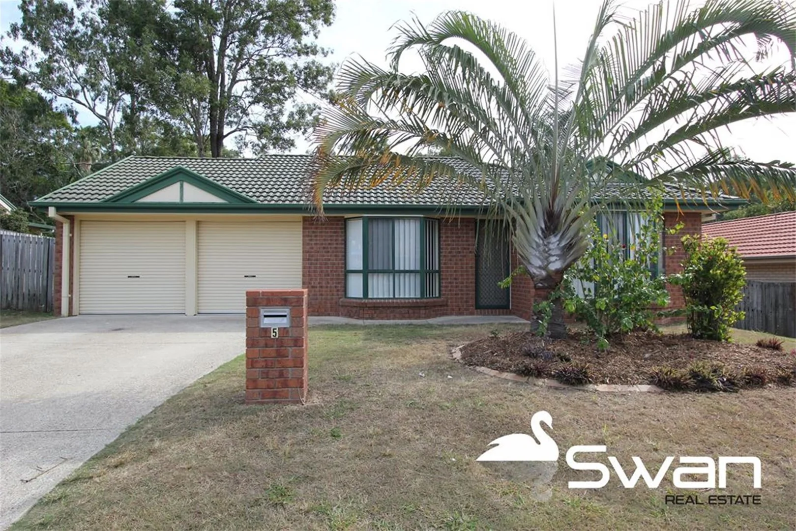 5 Elmwood Court, Hillcrest QLD 4118