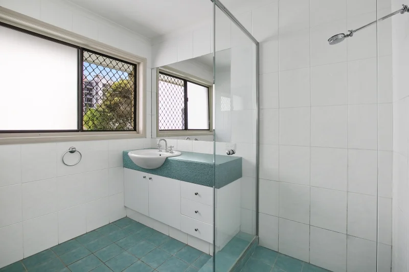 Additional image 6 of 4/53 Old Burleigh Road, Surfers Paradise QLD 4217
