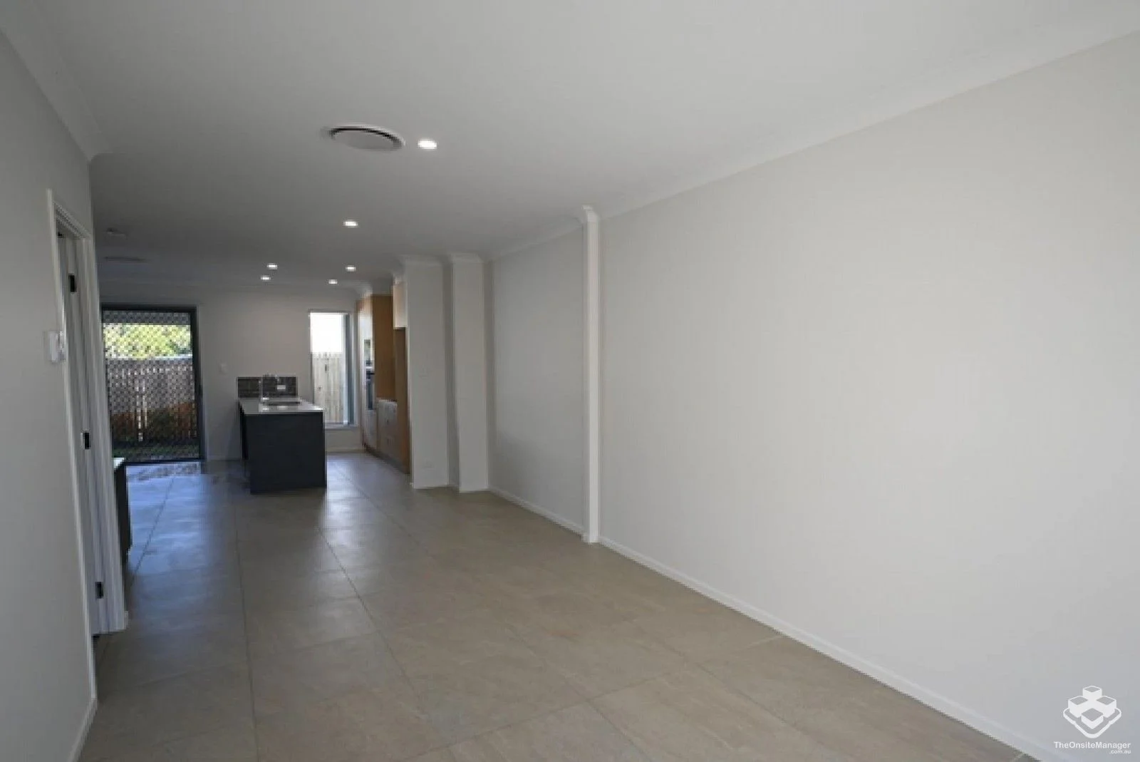 Additional image 7 of ID:21157344/46 Claussen St, Browns Plains QLD 4118