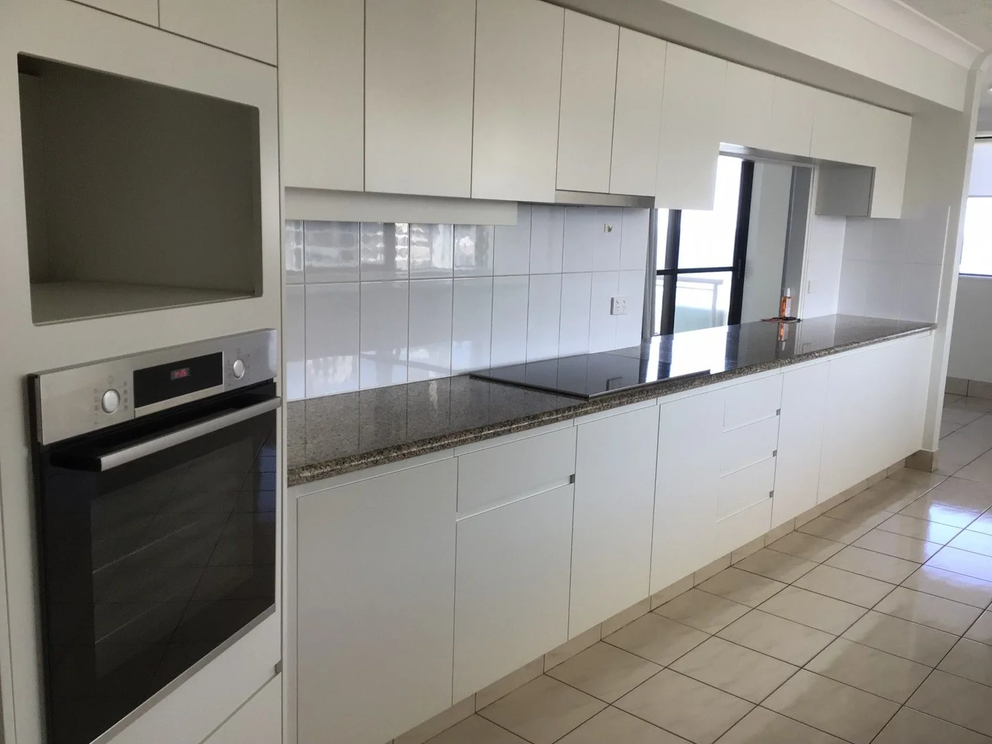 Additional image 2 of ID:21171102/13 Cunningham Avenue, Main Beach QLD 4217