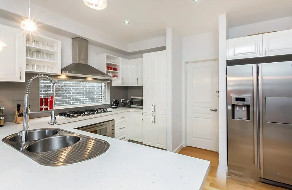 18 Nedlands Drive, Highton VIC 3216 photo 2