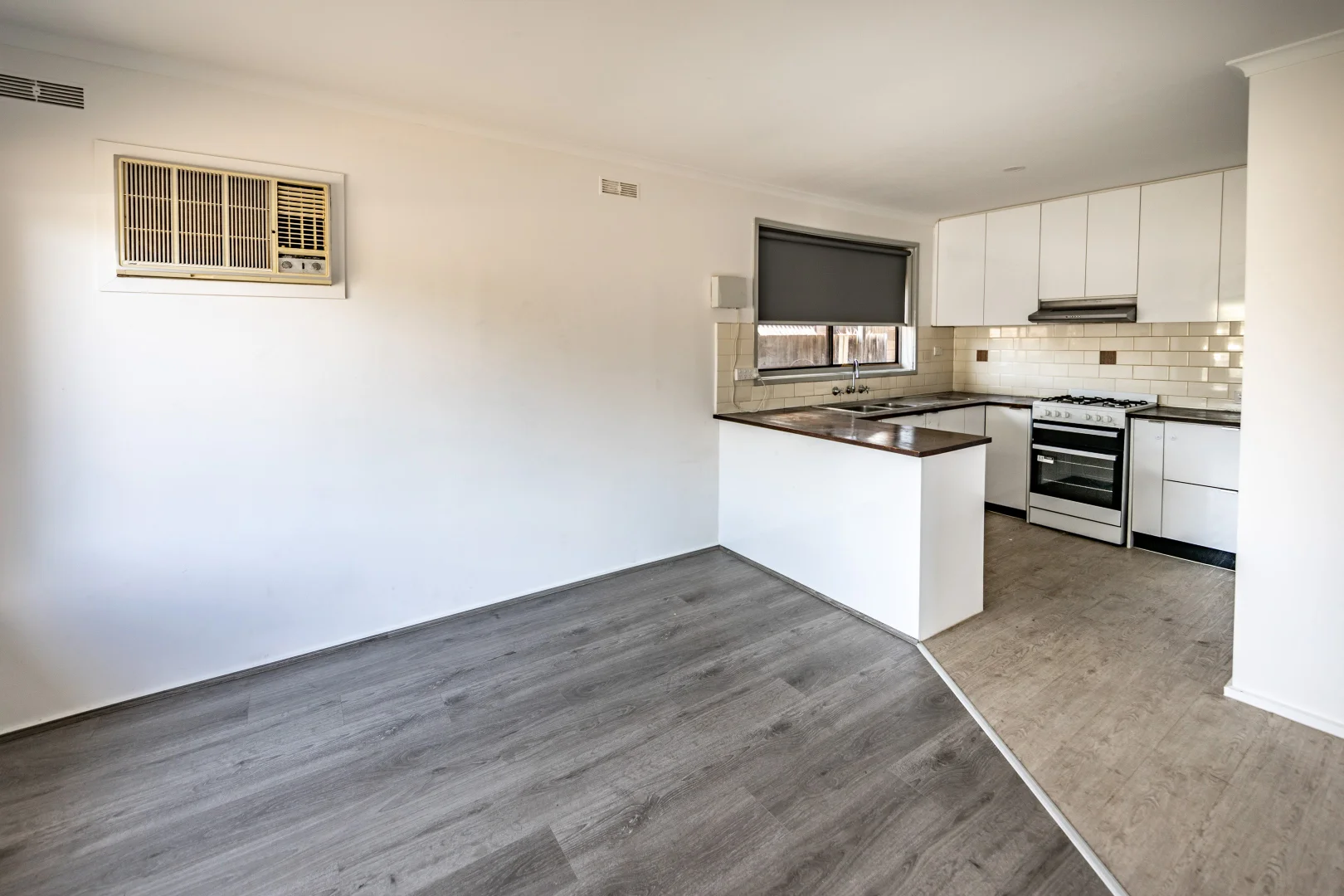 Additional image 3 of 50 Vista Dr, Melton VIC 3337