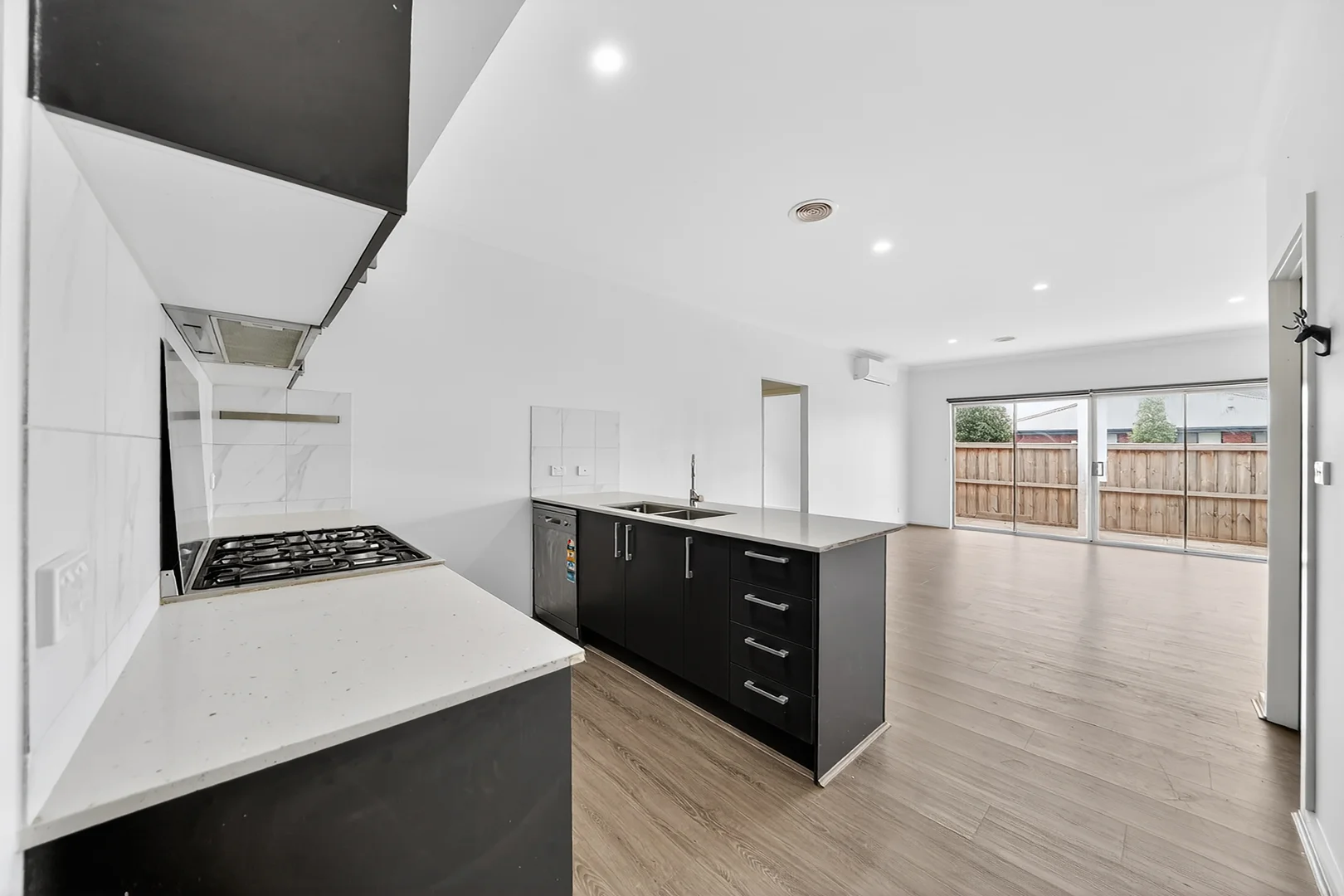 Additional image 3 of 12 Blackscroft Road, Thornhill Park VIC 3335