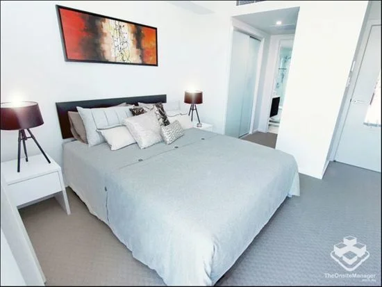 7/2 Laurence St, St Lucia QLD 4067 photo 5
