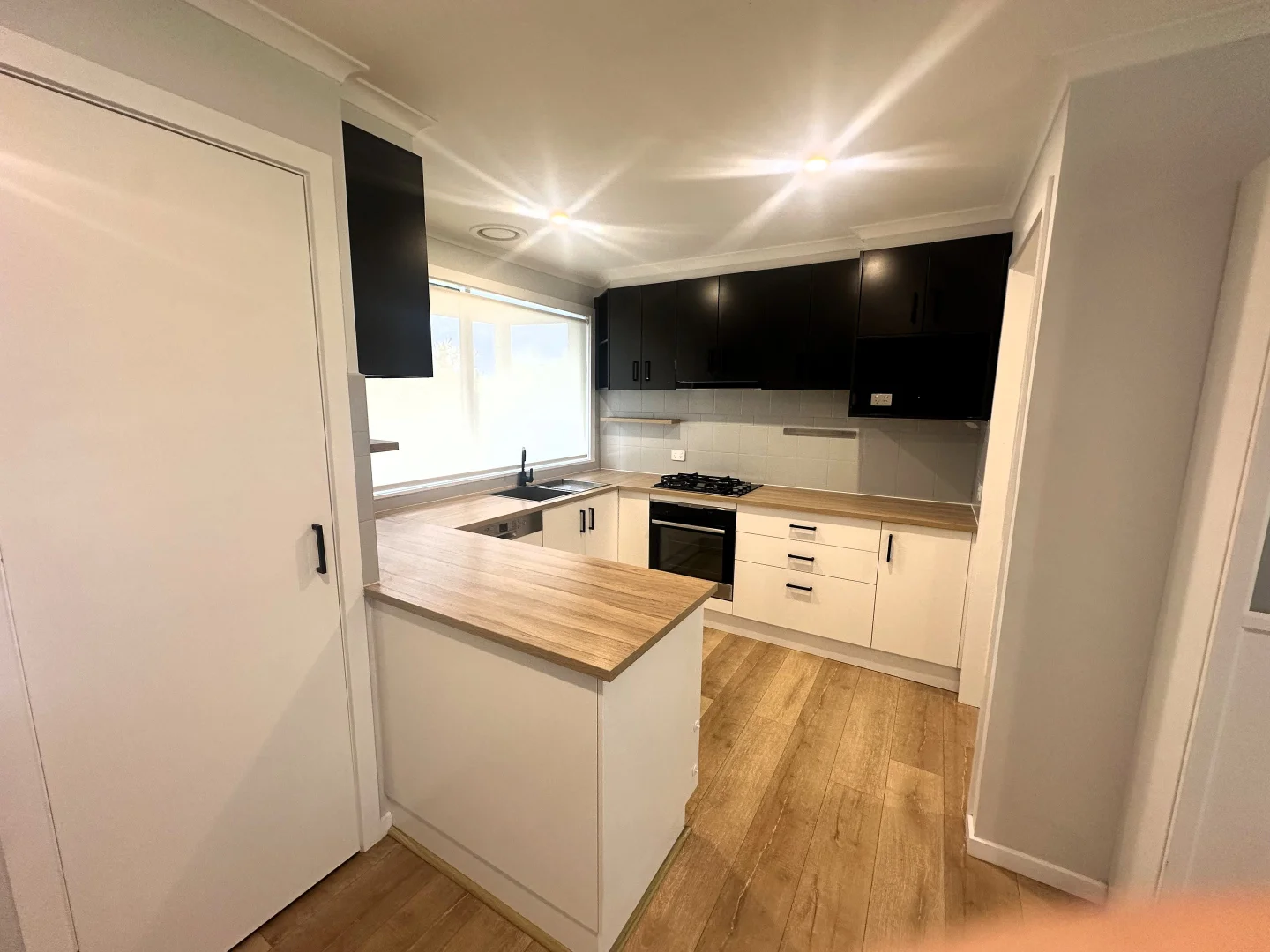 Additional image 5 of 201 Heatherhill Road, Frankston VIC 3199