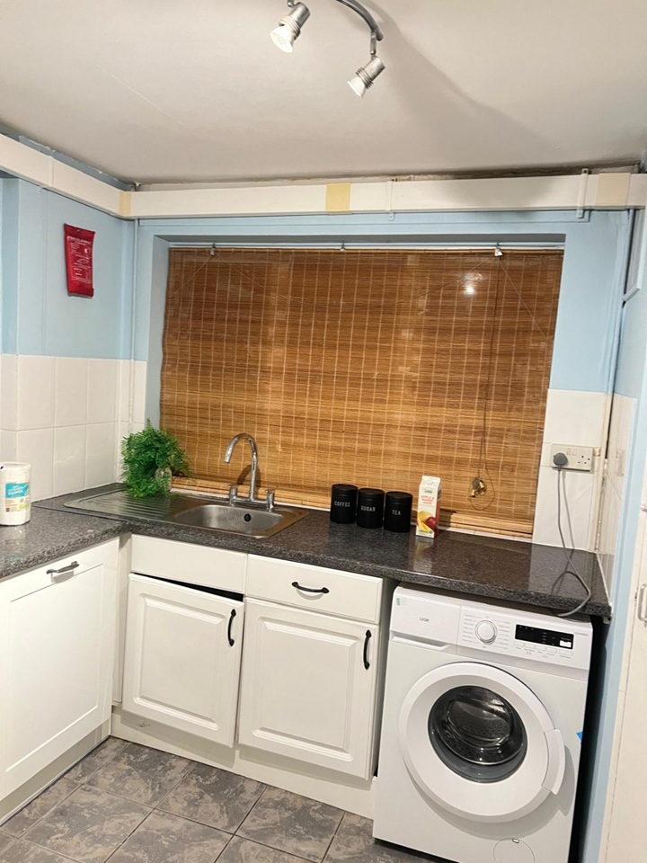 Additional image 7 of 3 Bed Flat, Girdlestone Road, OX3, N1 7GU