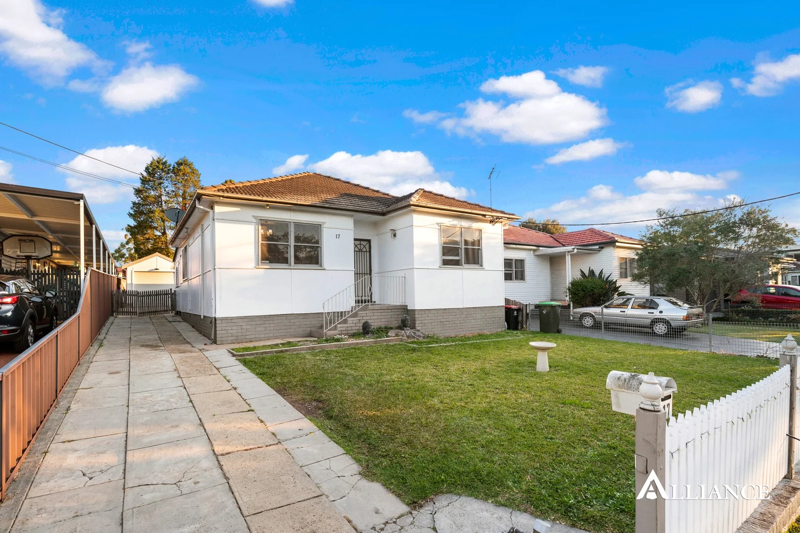 17 Rowland Street, Revesby NSW 2212