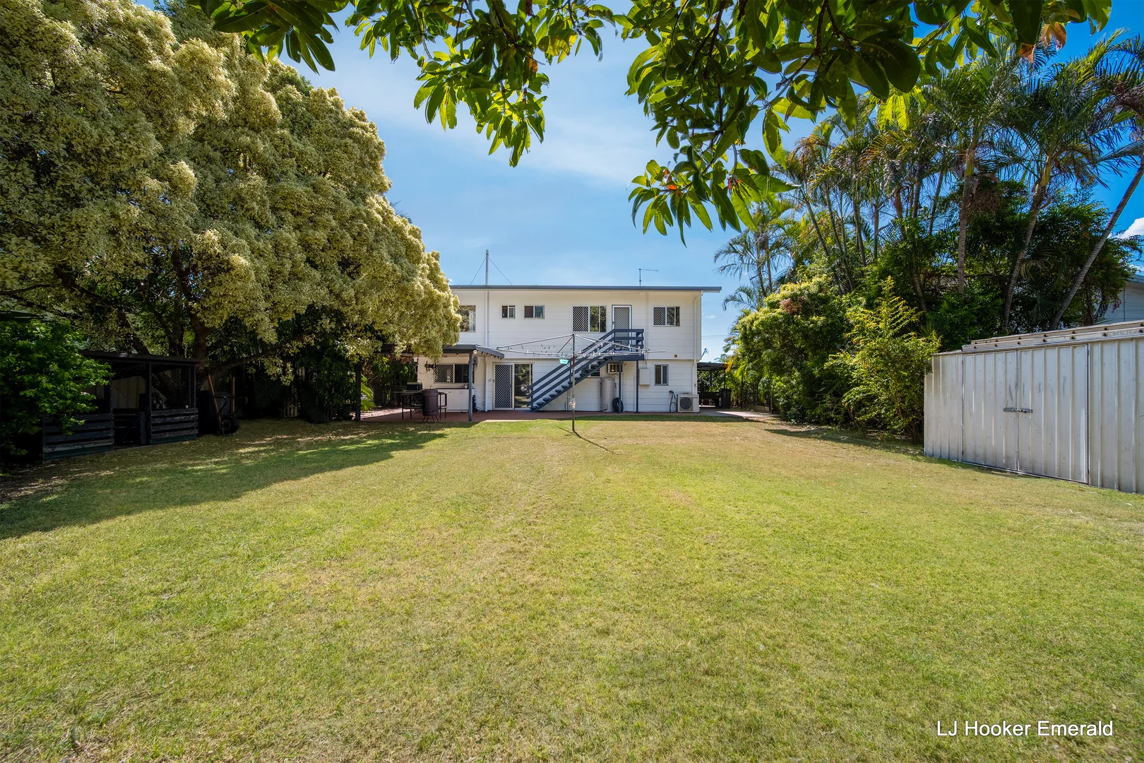 18 Centenary Drive, Emerald QLD 4720 photo 5