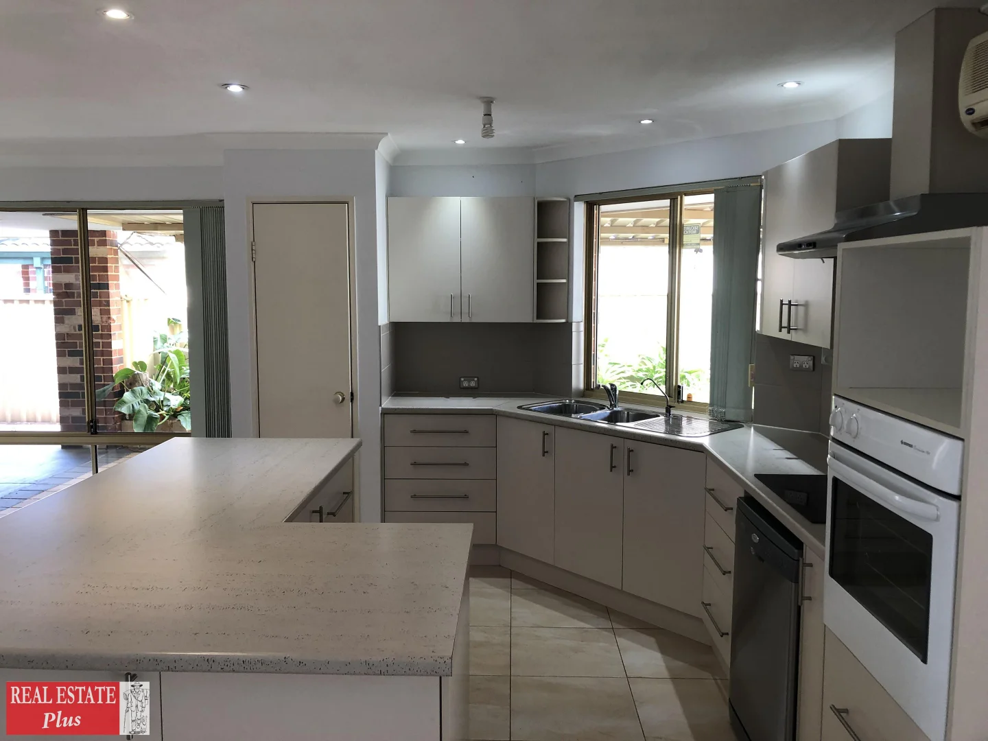 Additional image 3 of 123 Dongara Circle, Jane Brook WA 6056