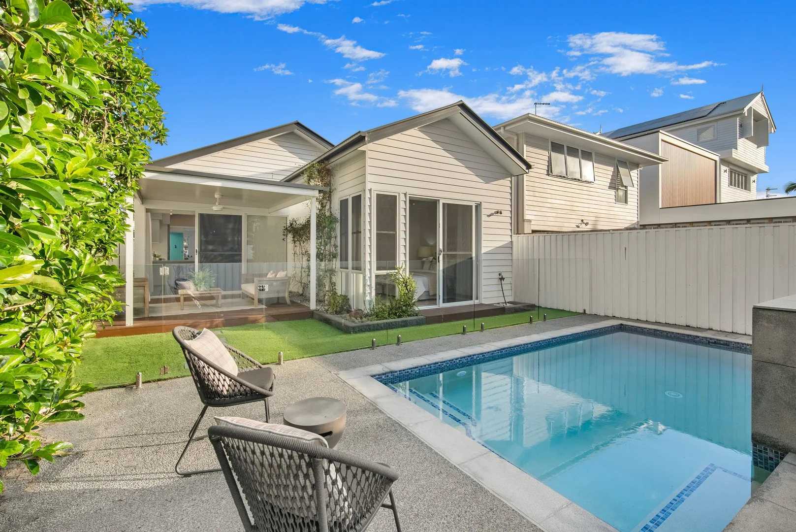 15 Cronulla Avenue, Mermaid Beach QLD 4218