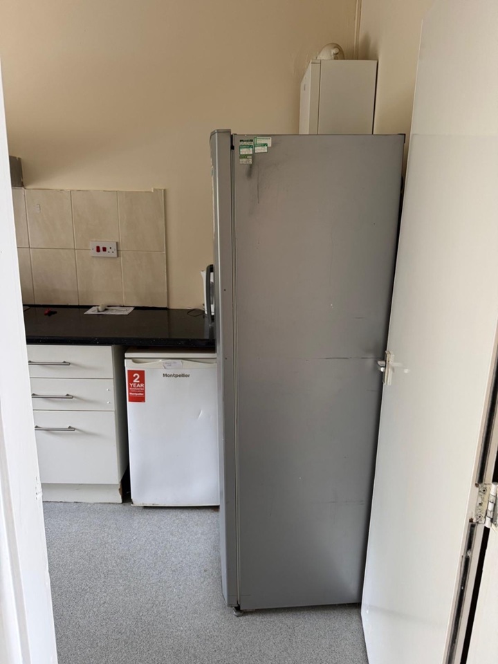 3 Bed Flat, Sheffield, S5, N1 7GU photo 5